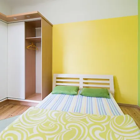Riga Rooms Hostel *