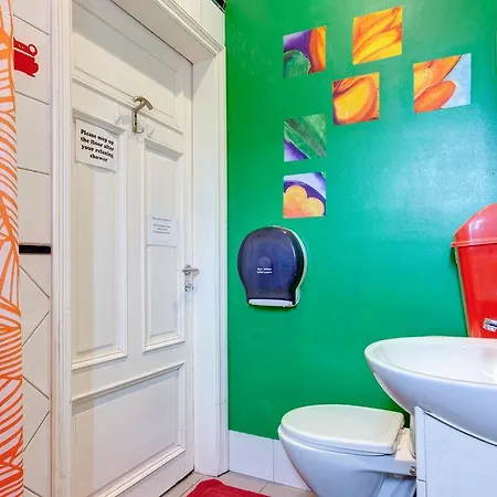 Hostel Riga Rooms *