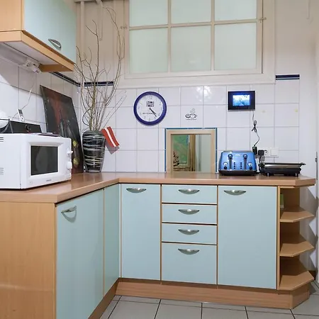 Riga Rooms Hostel *